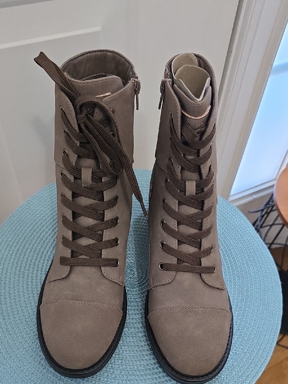 INDIGO RD. BRAND WOMEN'S BROWN WINTER SHORT LACE UP BOOTS SIZE 7.5 - Picture 5 of 16